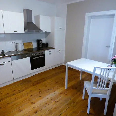 Emely Apartment *