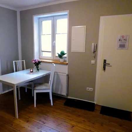Emely Apartment *